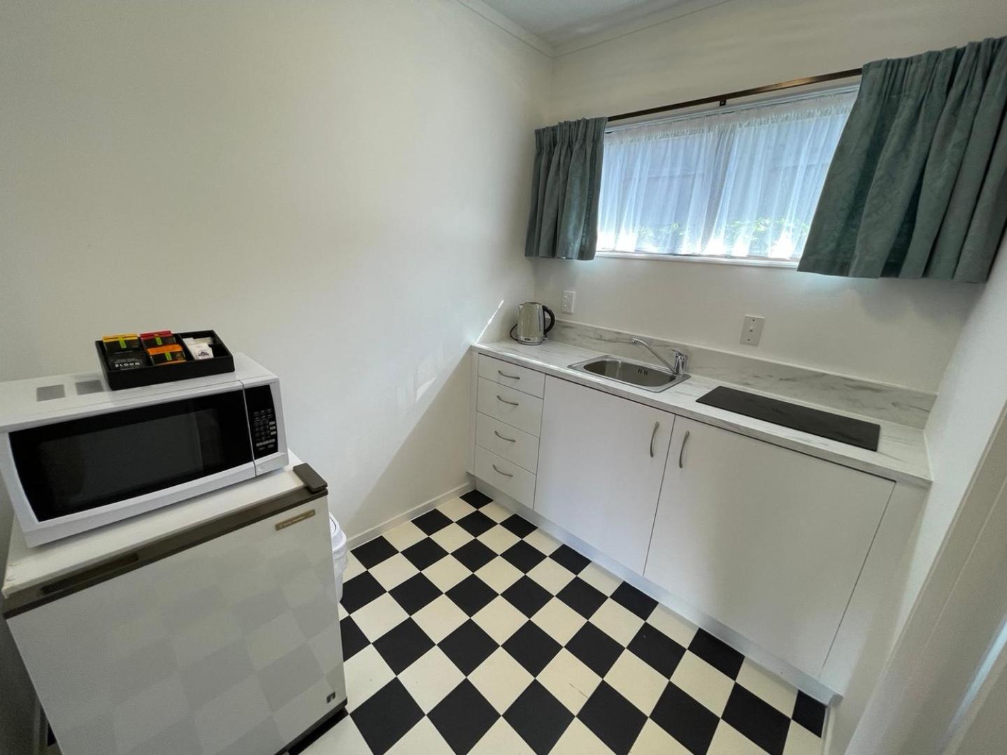 Cherry Court Motor Lodge Whangarei Bagian luar foto