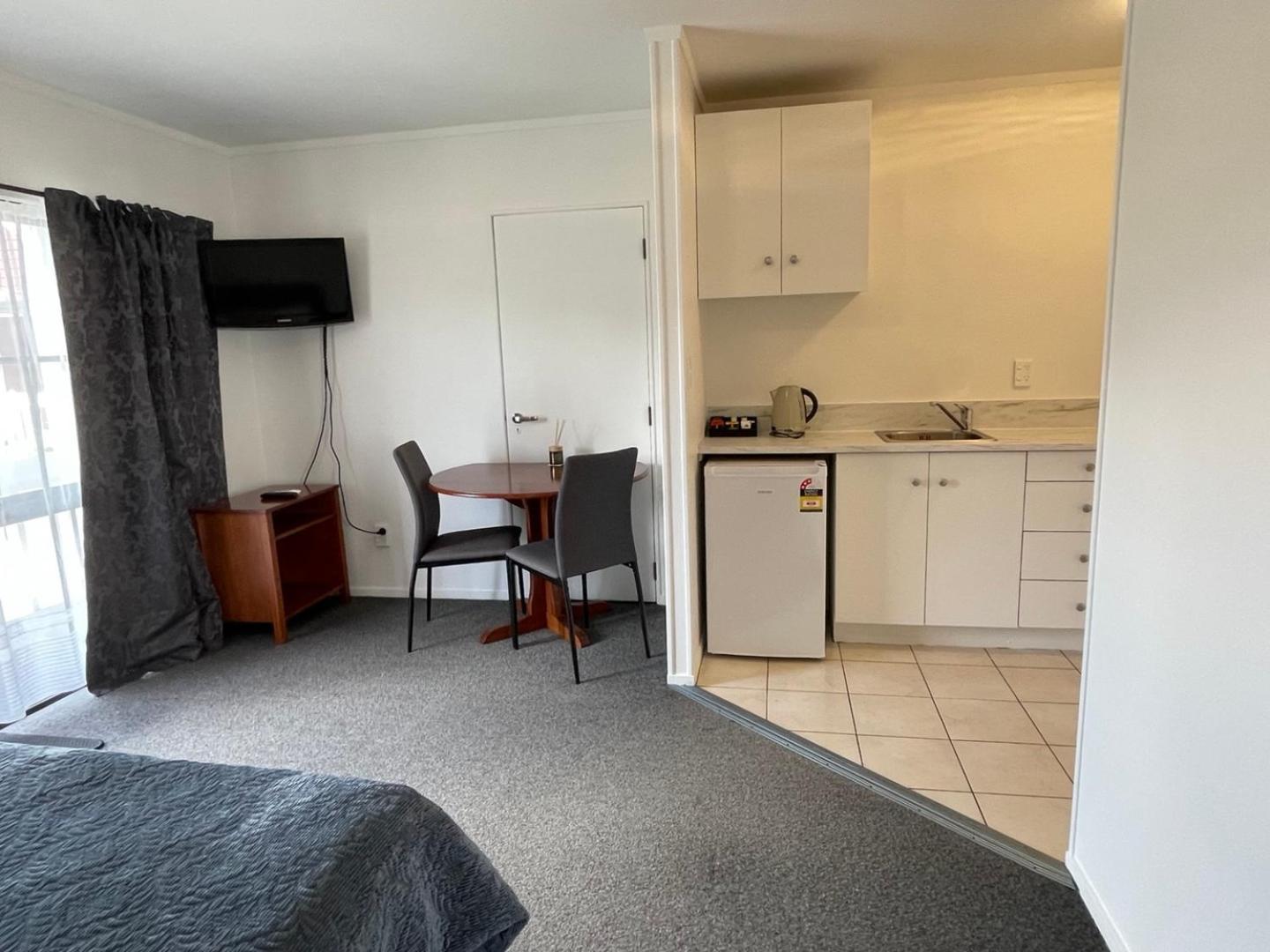 Cherry Court Motor Lodge Whangarei Bagian luar foto