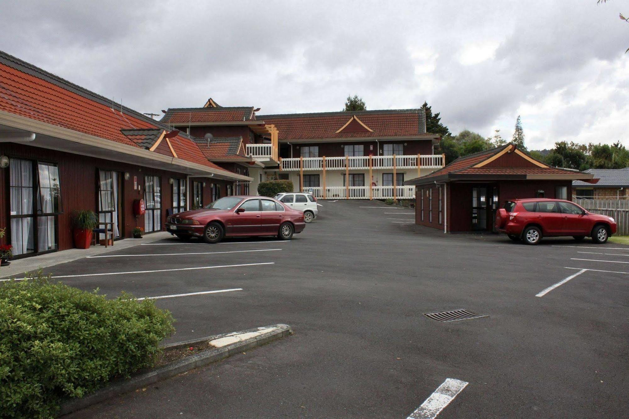 Cherry Court Motor Lodge Whangarei Bagian luar foto