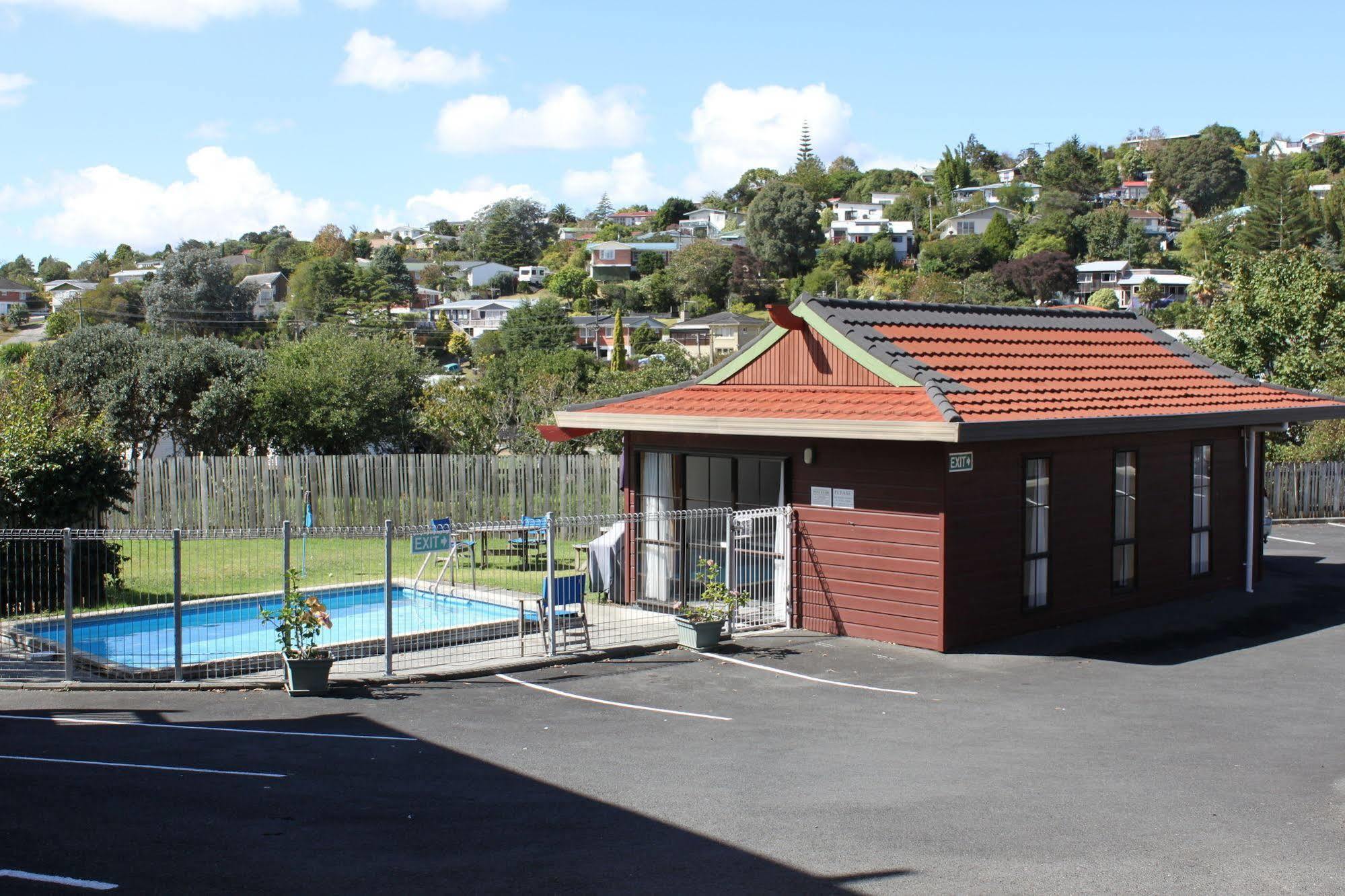 Cherry Court Motor Lodge Whangarei Bagian luar foto